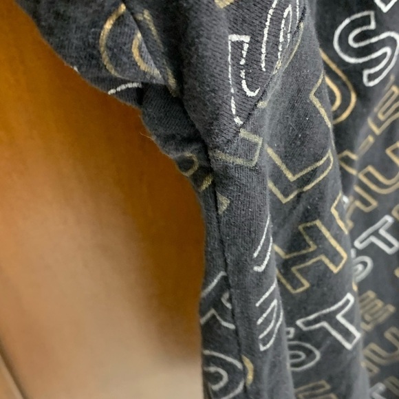 PHAT FARM “hustle” T shirt medium 💯 cotton some underarm piling *see pic - Picture 5 of 7